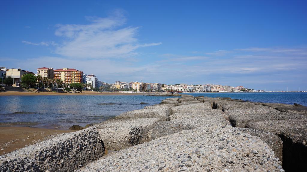 Bed and Breakfast Lullymia à Crotone Extérieur photo