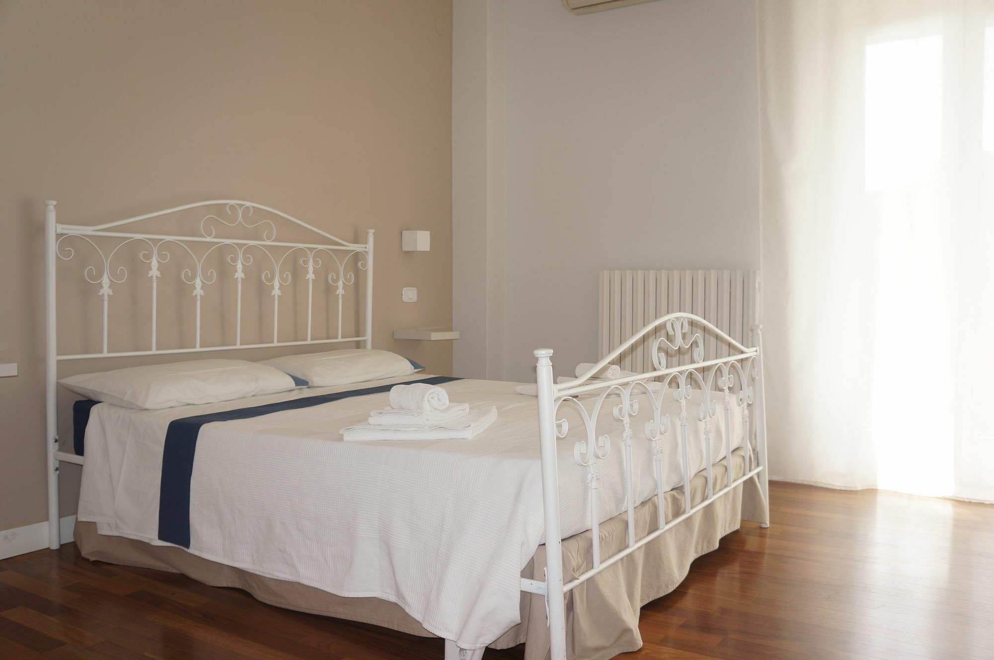 Bed and Breakfast Lullymia à Crotone Extérieur photo